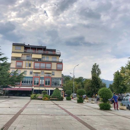 Llakmani Apartment Pogradec Exteriör bild