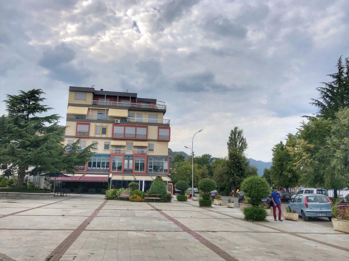 Llakmani Apartment Pogradec Exteriör bild